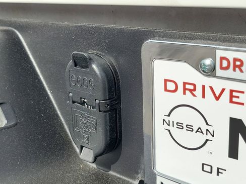 Used 2023 Chevrolet Silverado 1500 RST w/ Z71 Off-Road Package image 29