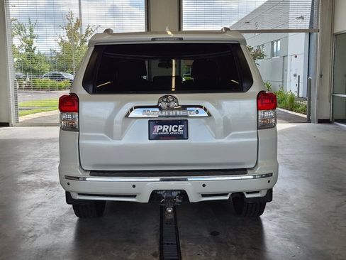 Used 2011 Toyota 4Runner SR5 w/ Convenience Pkg RWD image 7