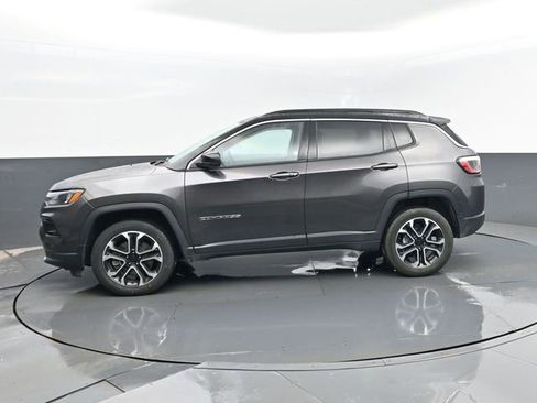 Used 2023 Jeep Compass Limited image 5