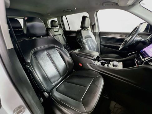 Used 2021 Jeep Grand Cherokee L Limited RWD image 30