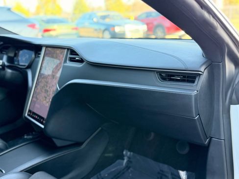 Used 2018 Tesla Model S 75D image 29
