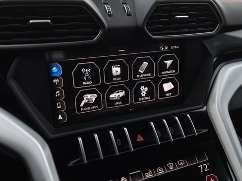 Used 2019 Lamborghini Urus image 24