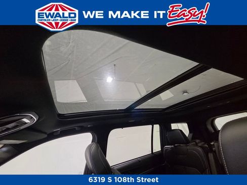 New 2025 Jeep Grand Cherokee L Limited w/ Luxury Tech Group II image 12