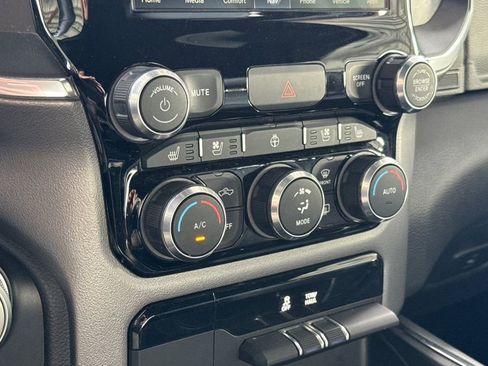Used 2024 RAM 1500 Laramie image 31