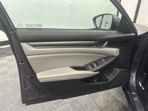 Certified 2019 Honda Accord LX image 11