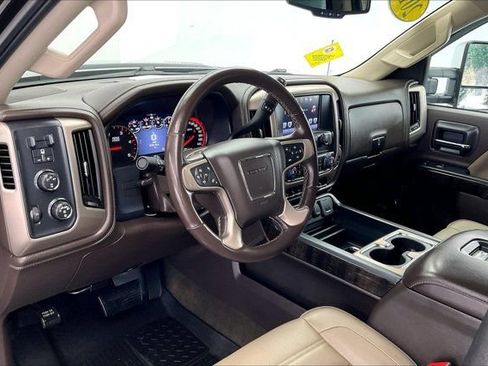 Used 2016 GMC Sierra 2500 Denali w/ Duramax Plus Package AWD/4WD image 13