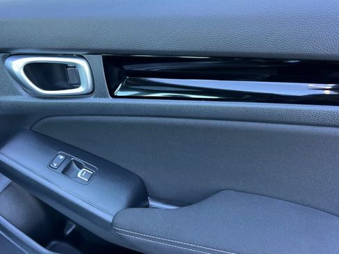 Used 2024 Honda Civic EX image 17
