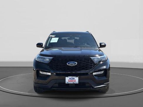 Certified 2022 Ford Explorer ST-Line w/ Class IV Trailer Tow Package AWD/4WD image 3
