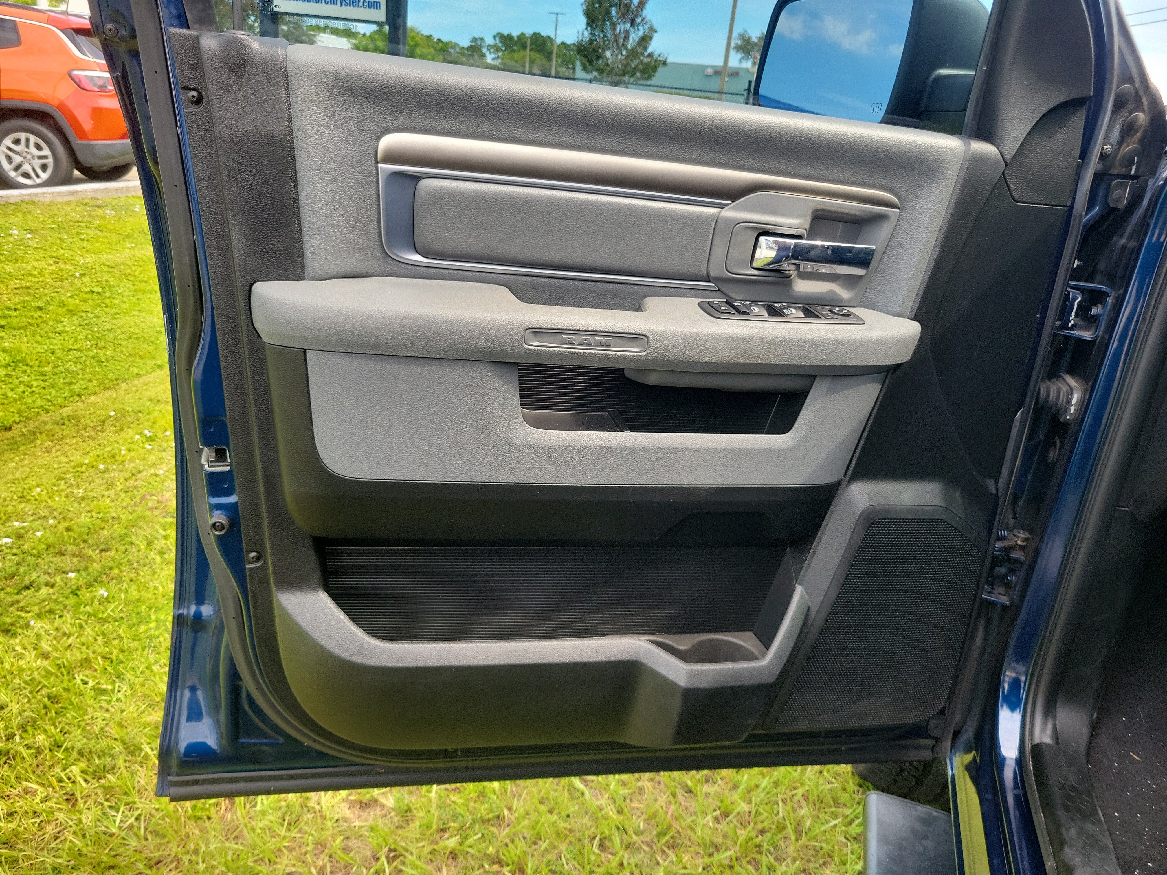 Used 2019 RAM 1500 Warlock w/ Electronics Group RWD image 13