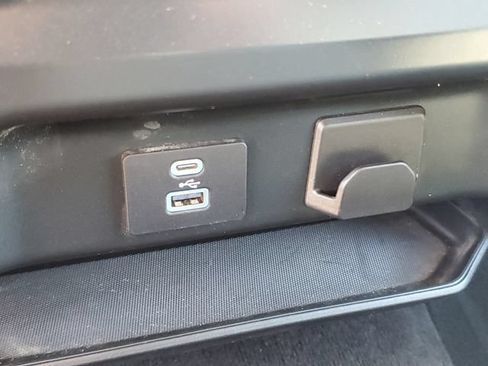 Used 2022 Ford F150 XLT w/ XTR Package AWD/4WD image 15