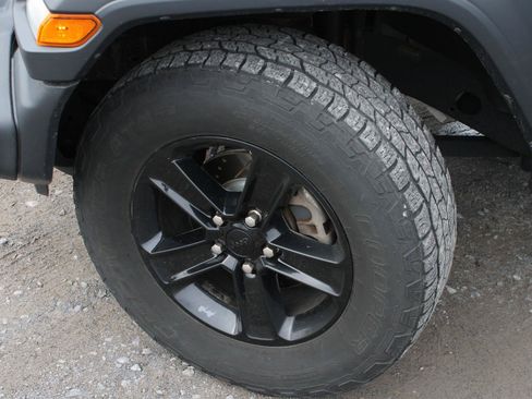Used 2020 Jeep Wrangler Unlimited Sport AWD/4WD image 18