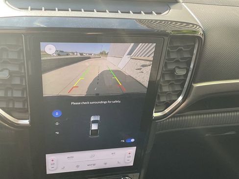 New 2025 Ford Ranger XLT w/ Equipment Group 301A High image 19