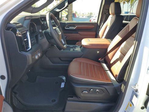New 2026 GMC Sierra 3500 Denali Ultimate image 12