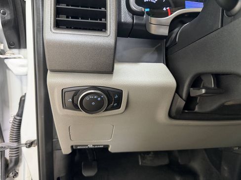 Used 2018 Ford F250 XL w/ Power Equipment Group AWD/4WD image 22