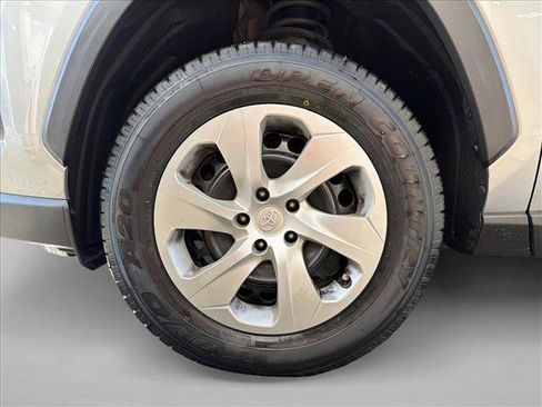 Used 2020 Toyota RAV4 LE w/ All Weather Liner Package FWD image 9