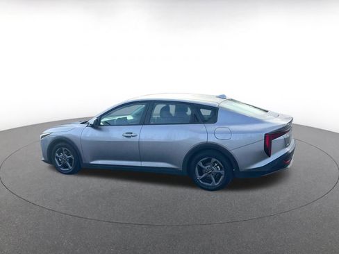 Used 2025 Kia K4 LXS image 10