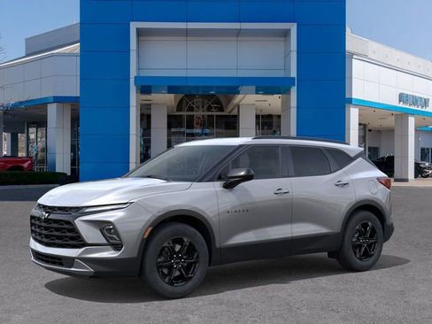 New 2026 Chevrolet Blazer LT w/ Convenience Package image 2