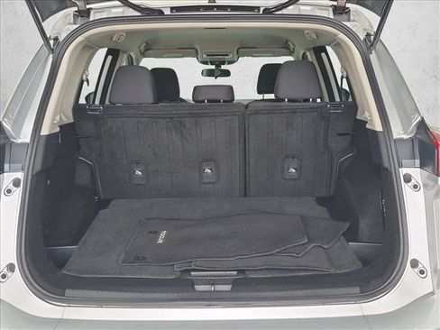 Used 2024 Nissan Rogue S FWD image 6