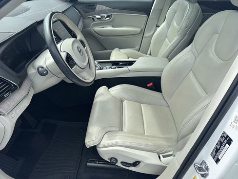 Used 2022 Volvo XC90 T8 Inscription w/ Advanced Package AWD/4WD image 9