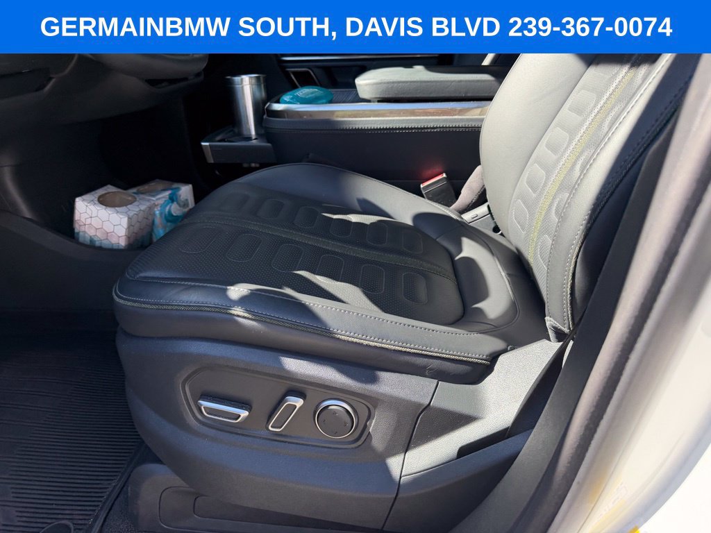 Used 2024 Rivian R1S Adventure Quad AWD/4WD image 20