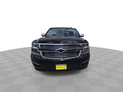 Used 2017 Chevrolet Suburban Premier image 3