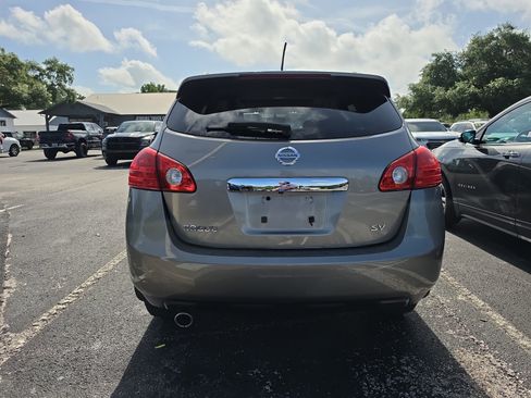 Used 2013 Nissan Rogue SV w/ Premium Pkg FWD image 4