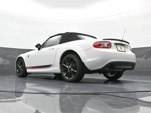 Used 2015 MAZDA MX-5 Miata Club RWD image 20