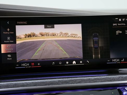 Used 2024 BMW 740i image 11