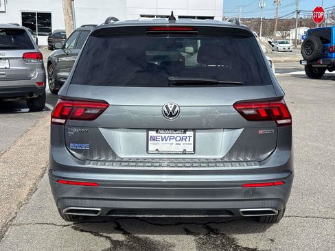 Used 2019 Volkswagen Tiguan SE w/ Panoramic Sunroof Package image 4