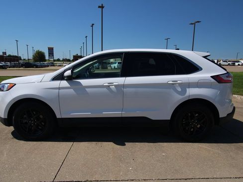 Used 2024 Ford Edge SEL AWD/4WD image 17