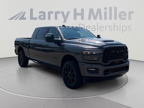 New 2026 RAM 3500 Laramie AWD/4WD image 7