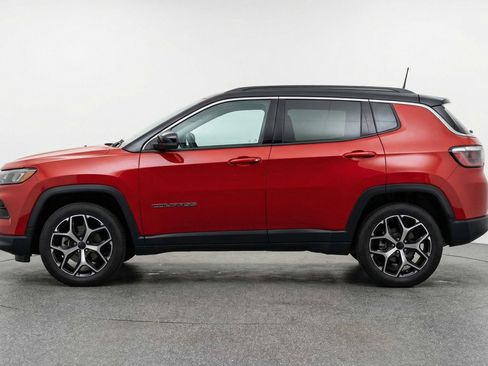Used 2025 Jeep Compass Limited image 5