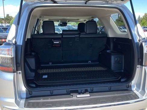 Used 2022 Toyota 4Runner Limited AWD/4WD image 27