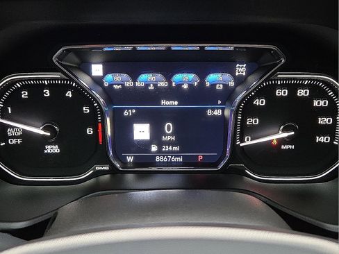 Used 2021 GMC Yukon XL Denali w/ Denali Premium Package image 23