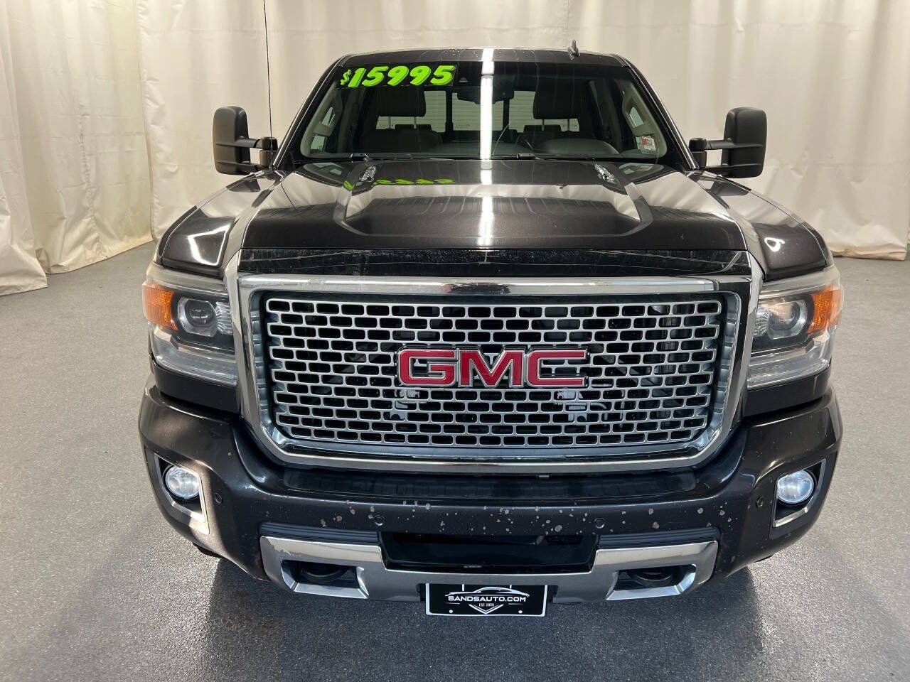 Used 2015 GMC Sierra 2500 Denali w/ Duramax Plus Package AWD/4WD image 2