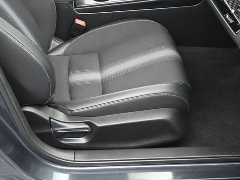 Used 2024 Honda Civic Sport image 10