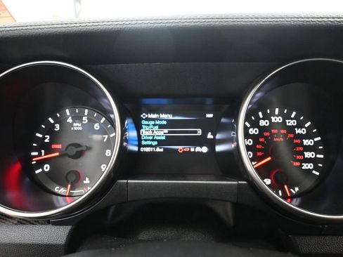Used 2020 Ford Mustang Shelby GT350 w/ Technology Package RWD image 29