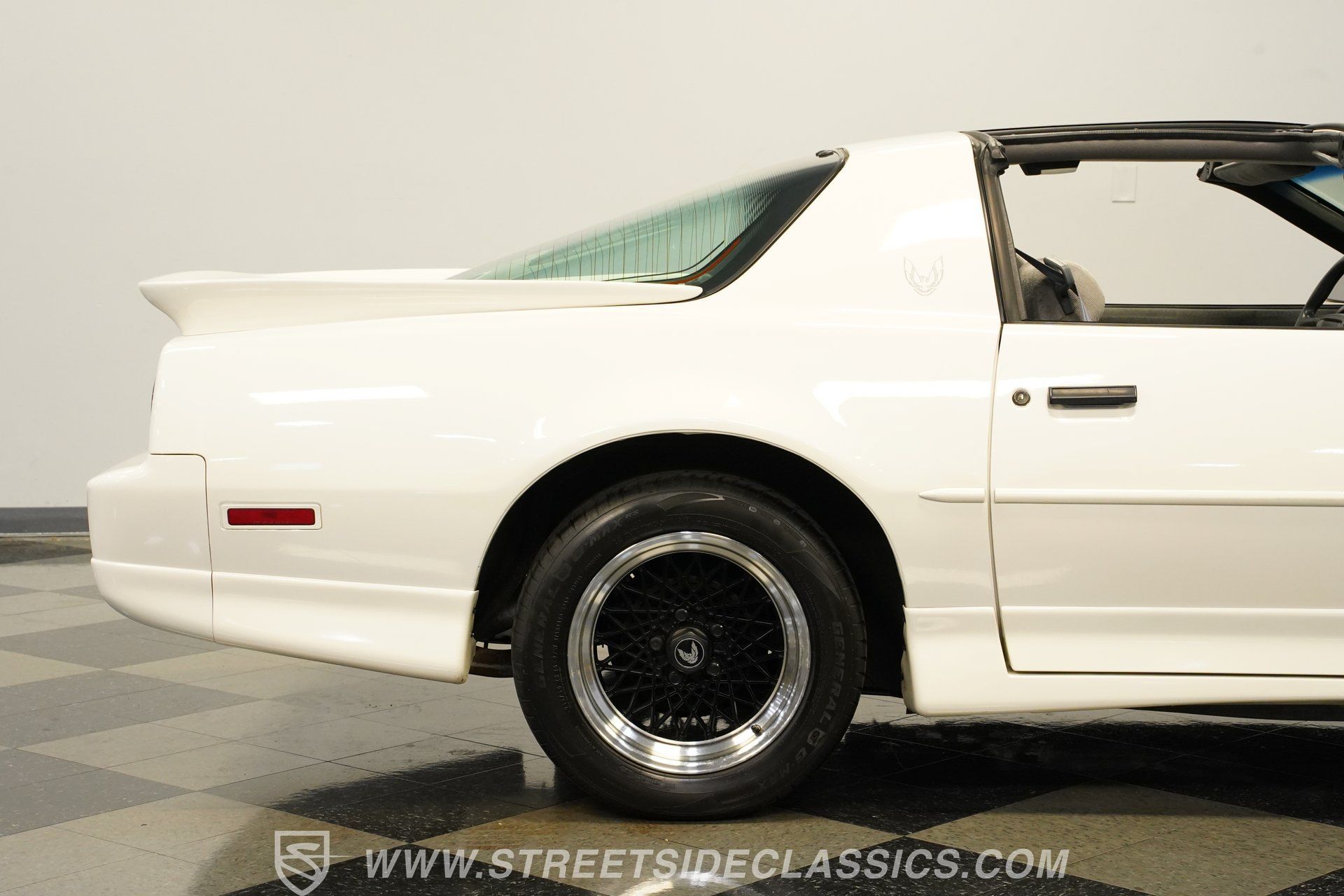 Used 1989 Pontiac Firebird Trans Am RWD image 30