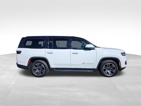 Used 2022 Jeep Wagoneer Series III image 13