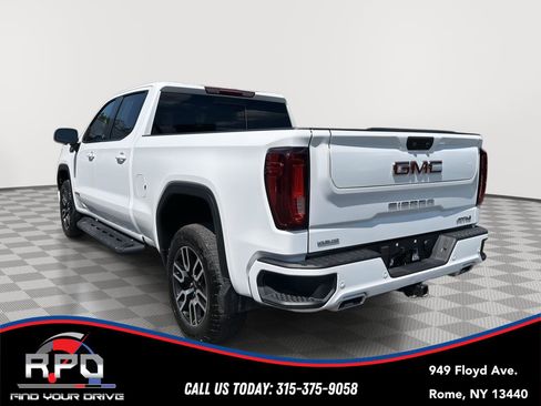 Used 2024 GMC Sierra 1500 AT4 w/ AT4 Preferred Package AWD/4WD image 3