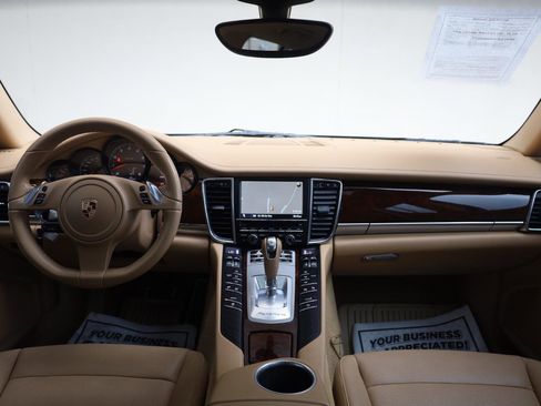 Used 2012 Porsche Panamera 4 image 34