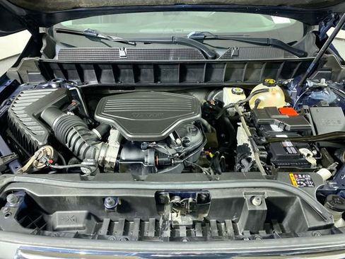 Used 2017 GMC Acadia SLE w/ Driver Alert Package I image 29