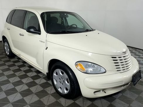 Used 2004 Chrysler PT Cruiser FWD image 2