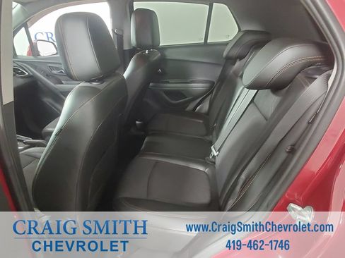 Used 2019 Chevrolet Trax LT w/ LT Convenience Package AWD/4WD image 12
