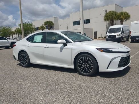 New 2026 Toyota Camry XLE AWD/4WD image 2