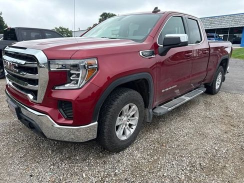Used 2019 GMC Sierra 1500 SLE w/ Preferred Package AWD/4WD image 2