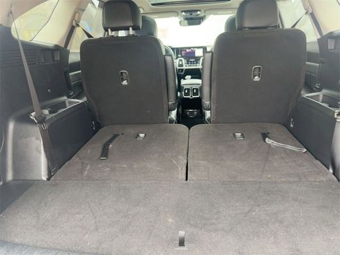 Used 2022 Kia Sorento SX Prestige image 29