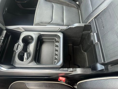 Used 2024 RAM 1500 Laramie image 14