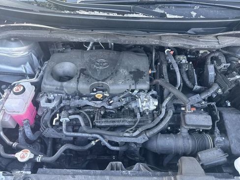 Used 2024 Toyota Sienna XLE image 20