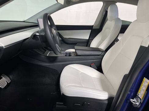Used 2022 Tesla Model Y Performance AWD/4WD image 12